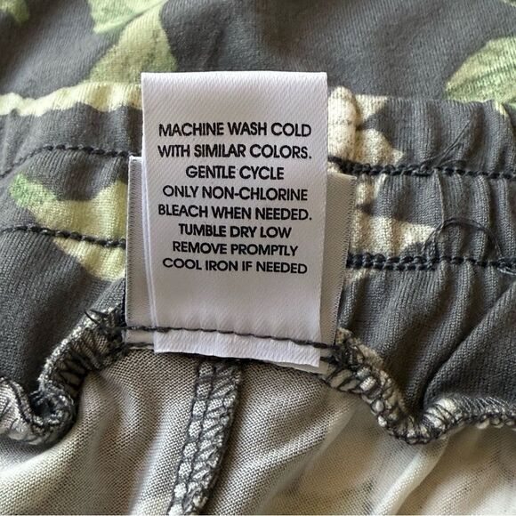 New With Tags Echo Sleepwear “Modern Bloom” Pajama Pants  with Pockets Size Med - Picture 6 of 13